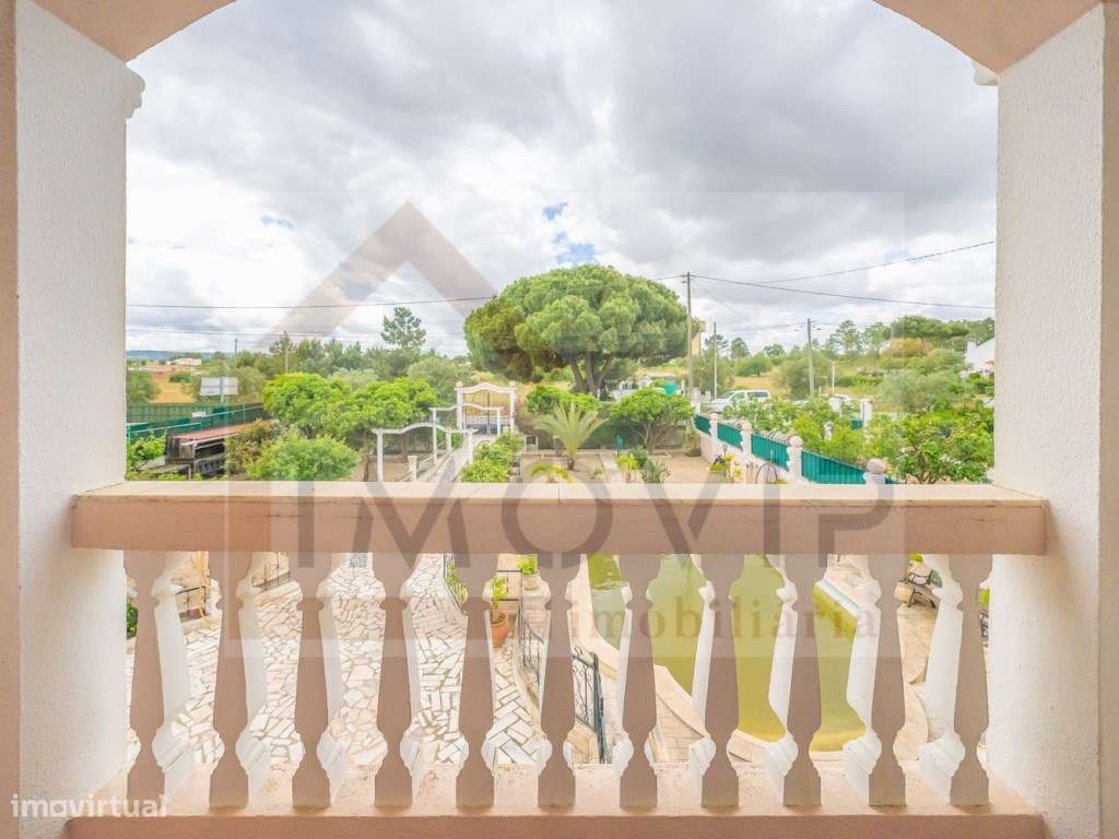 Charmosa Moradia T3 com Piscina na LagoÍnha, Palmela-11