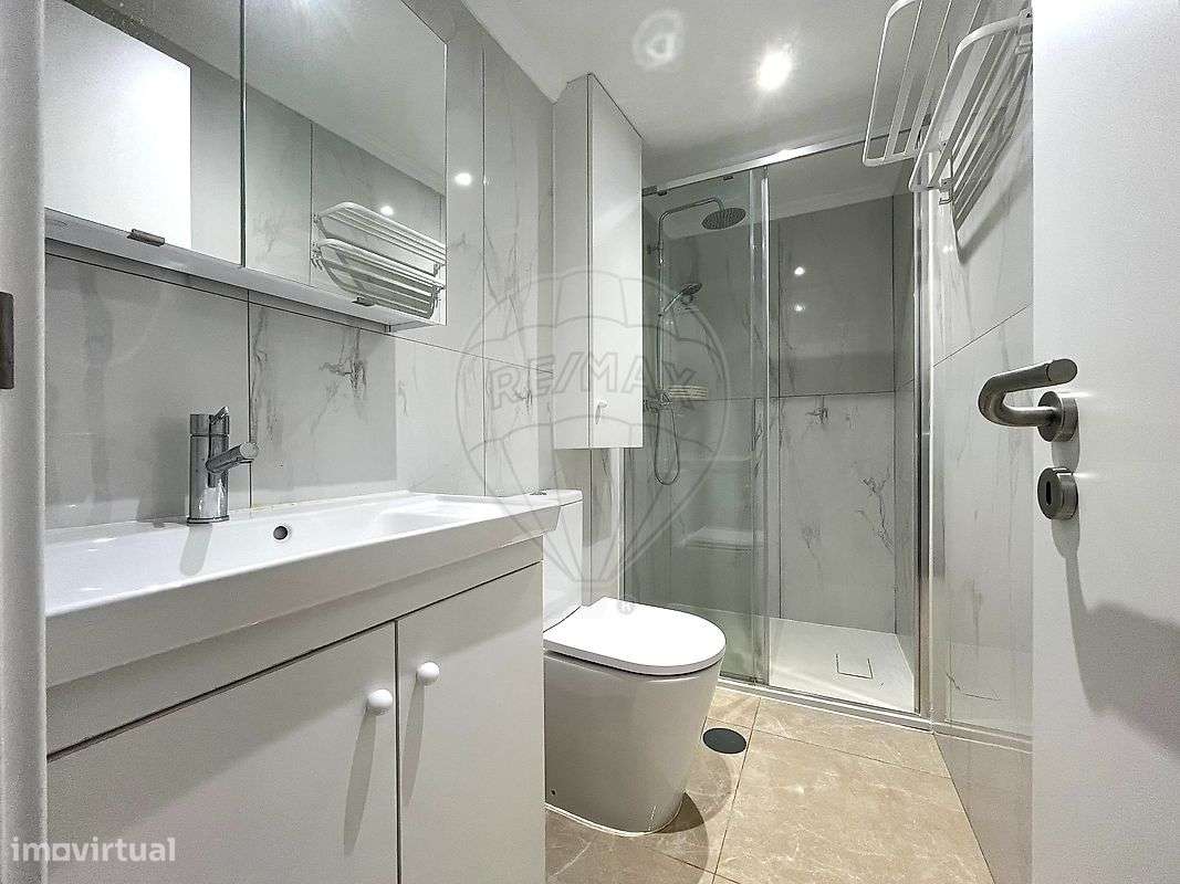 Escritório T2 para venda-15