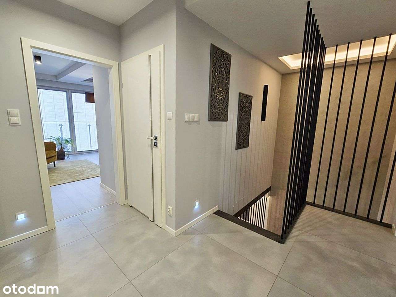 Rokosowo. Dom z garażem. Designerskie wnętrze, dopracowane detale.-10