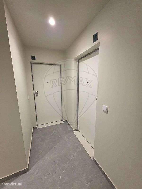 Apartamento T2 para arrendamento - Grande imagem: 3/19