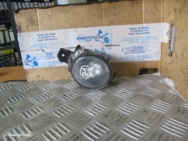 Farol Nevoeiro 8200002470 RENAULT LAGUNA 2001 USADO DRT VALEO - 1