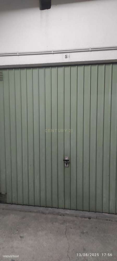 Garagem com 25m² na Rua da Paz, Nº5, em Bom Sucesso, Alverca do Ribate - Grande imagem: 4/11