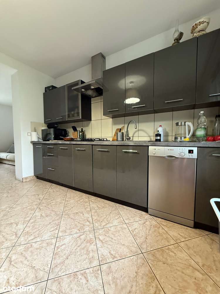 Uroczy dom, 3 pokoje, na dużej działce, Kicin-12