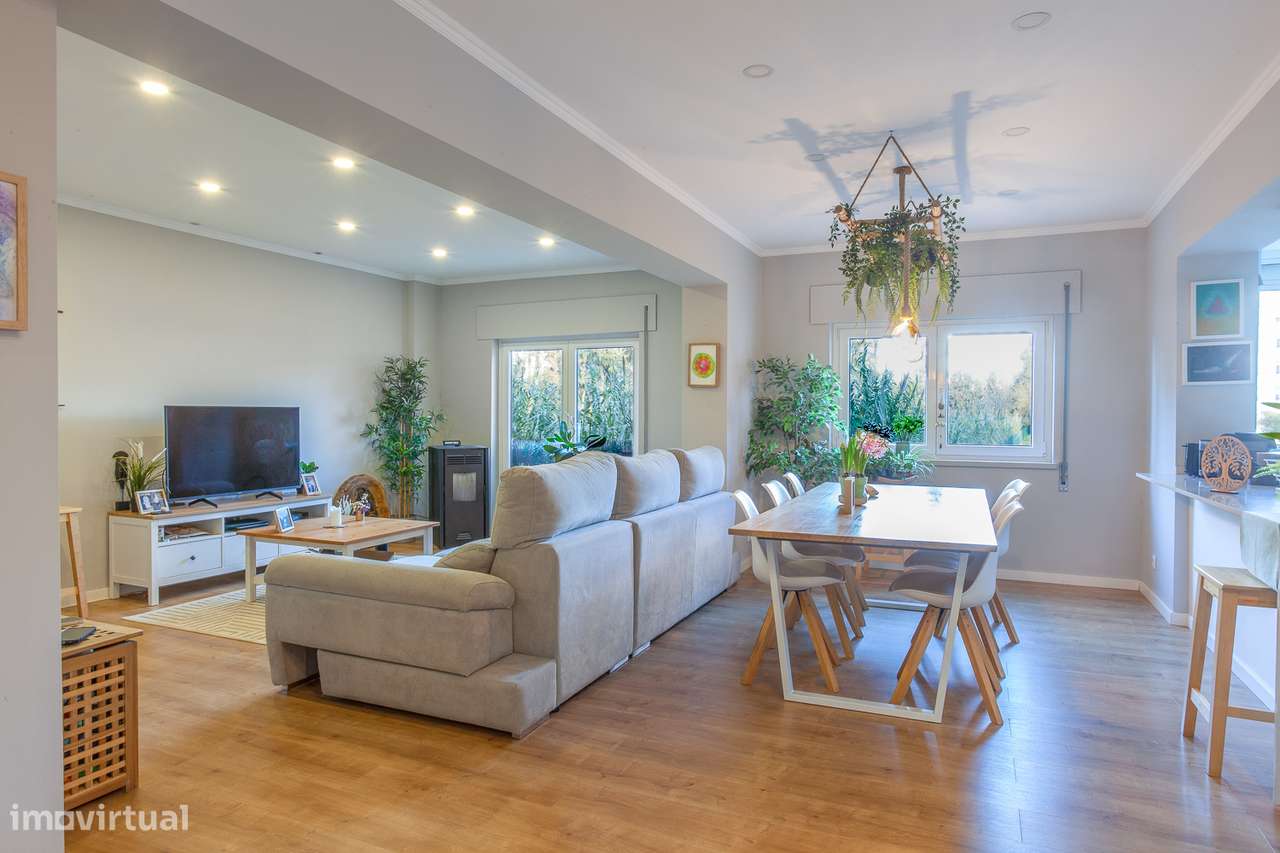 Excelente T3 como T2, amplo e totalmente renovado no Liceu-Amoreiras - Grande imagem: 2/26