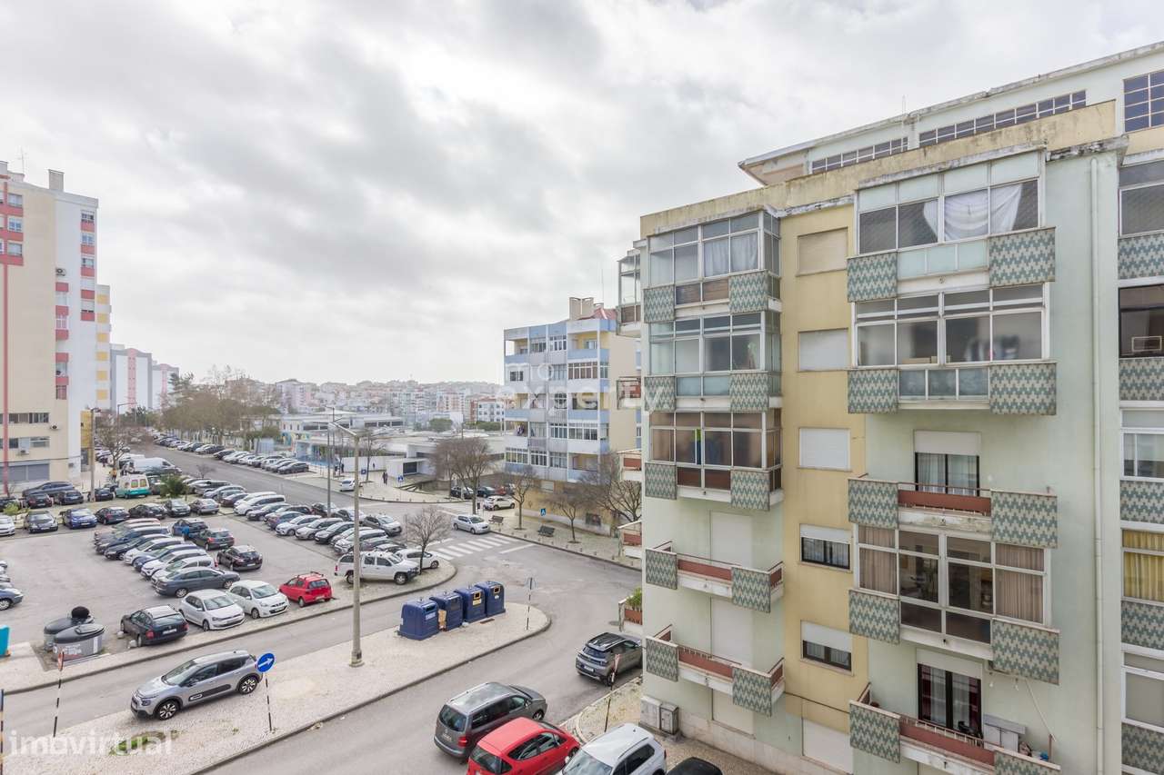 Apartamento T3 na Cova da Piedade,  Almada-11