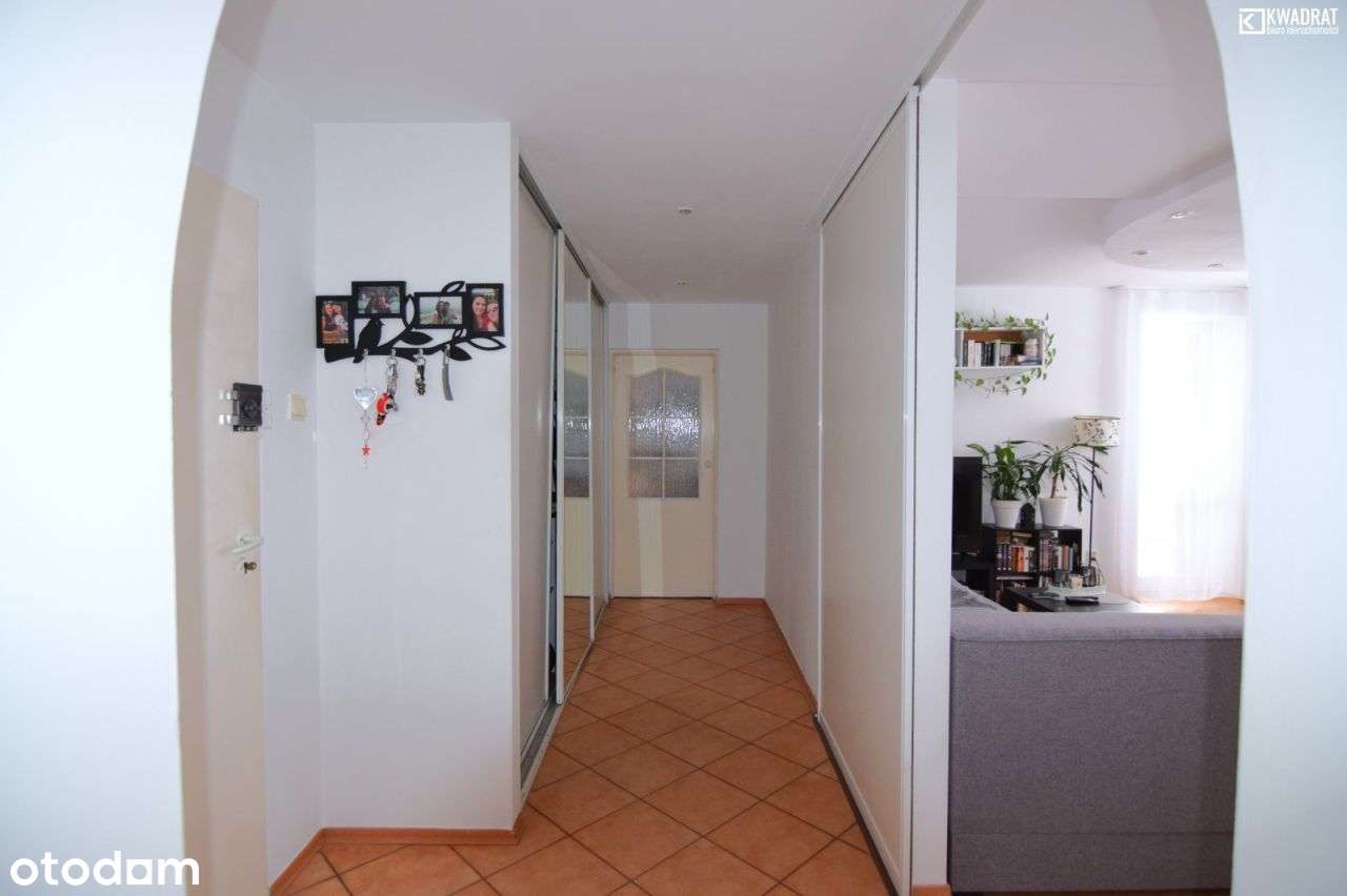 2pokojowe mieszkanie/pow. 59 m2/ul.Spadochroniarzy-6