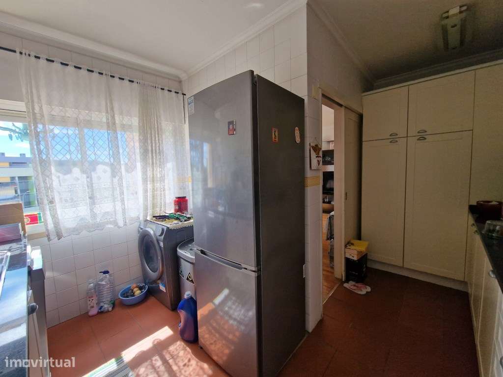 Vende-se T3 em Alfragide, Amadora-8