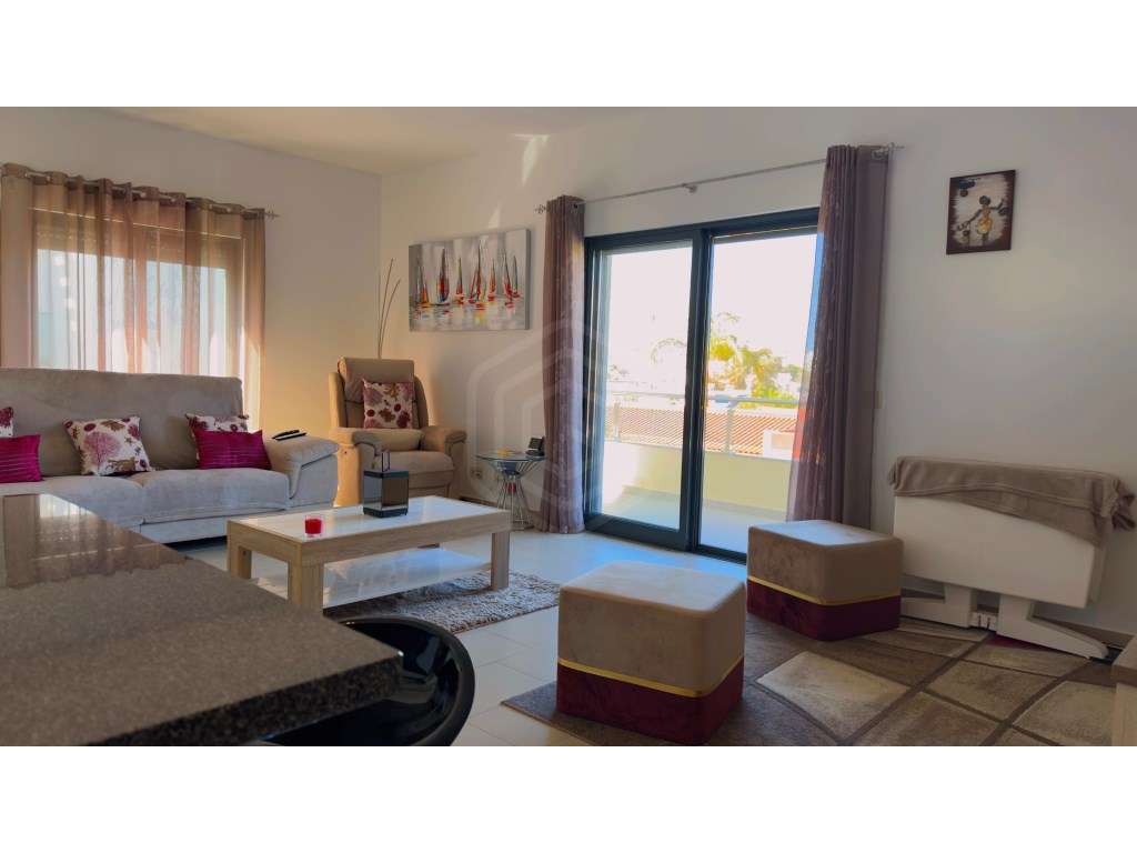 Excelente apartamento T2 a 900 metros da Praia de Quarteira, Algarve - Grande imagem: 2/40