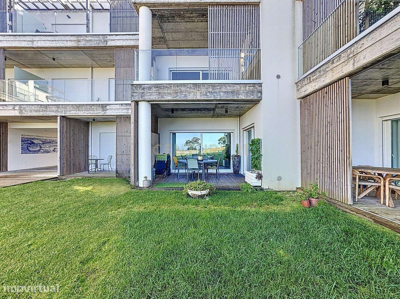 Excelente apartamento T2 - Condomínio de luxo na Nazaré - Vista mar-6