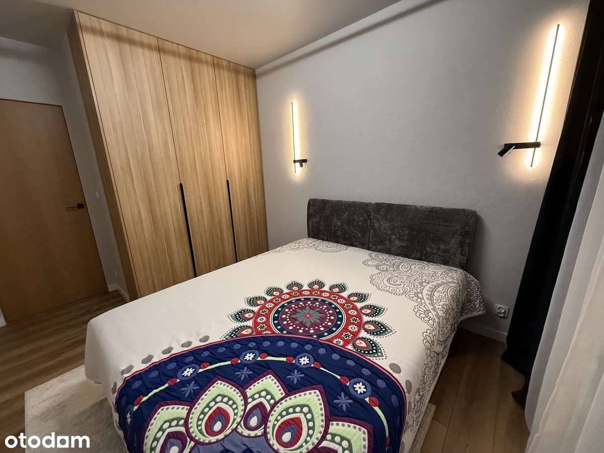 Nowe 4 pokoje + 2 x hala garażowa.-16