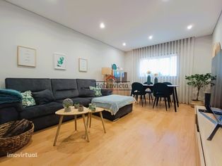 Apartamento T2 Remodelado c/ Lugar de garagem no Castelo ...