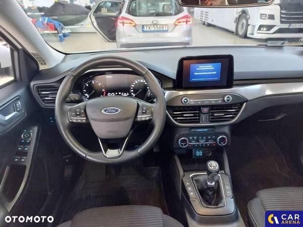 Ford Focus - 8