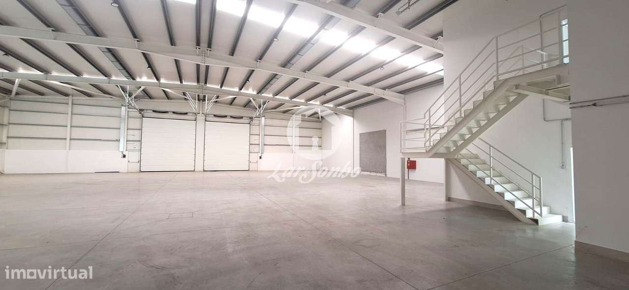 Excelente pavilhão em Barcelos - Grande imagem: 4/25