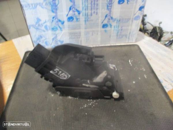 Fecho 4M5AA26412B FORD FOCUS 2 SW FASE 2 2010 1.6TDCI 90CV 5P PRETO TDRT 6 PINOS - 2