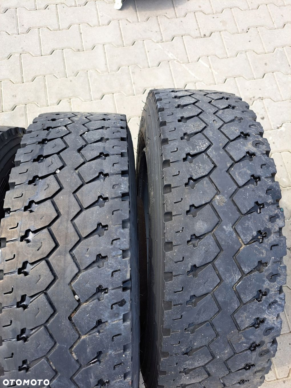 OPONA Z FELGĄ KOMPLET TRIANGLE TR 689 215/75 R17,5 - 5