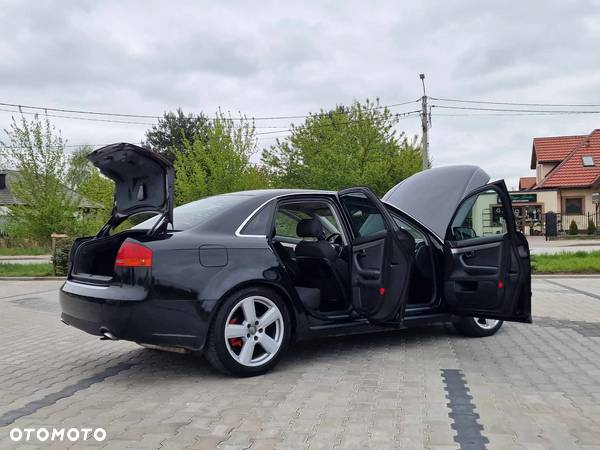 Audi A4 Avant 2.0 TDI DPF Quattro - 33