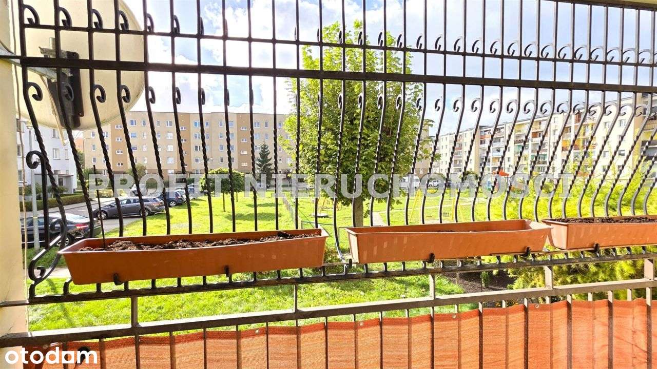 Środkowe mieszkanie z balkonem na parterze-3