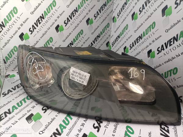 Farol Dto Volvo V50 (545) - 1