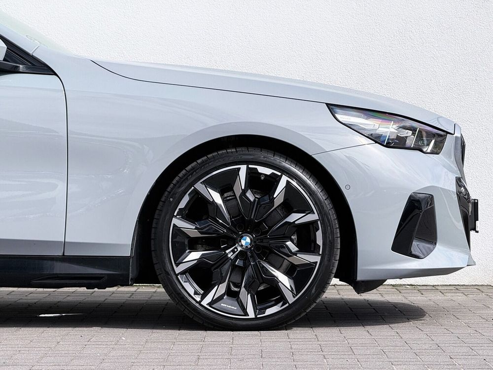 BMW Seria-5 520D Xdrive MHEV 2025 — zdjęcie 4