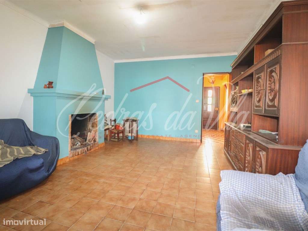 Excelente moradia T5 com anexo, quintal e garagem - Vila Nova de Mi...-13