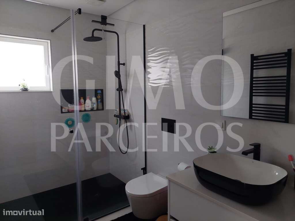 Moradia T3 Moderna e Confortável em Oliveira do Bairro.-15