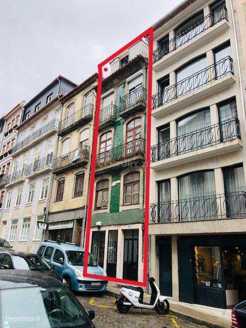Prédio  no Porto - Rua do Almada - Grande imagem: 2/19