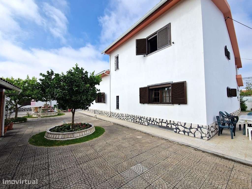 Moradia isolada em Fernão Ferro perto da praia de Sesimbra-53