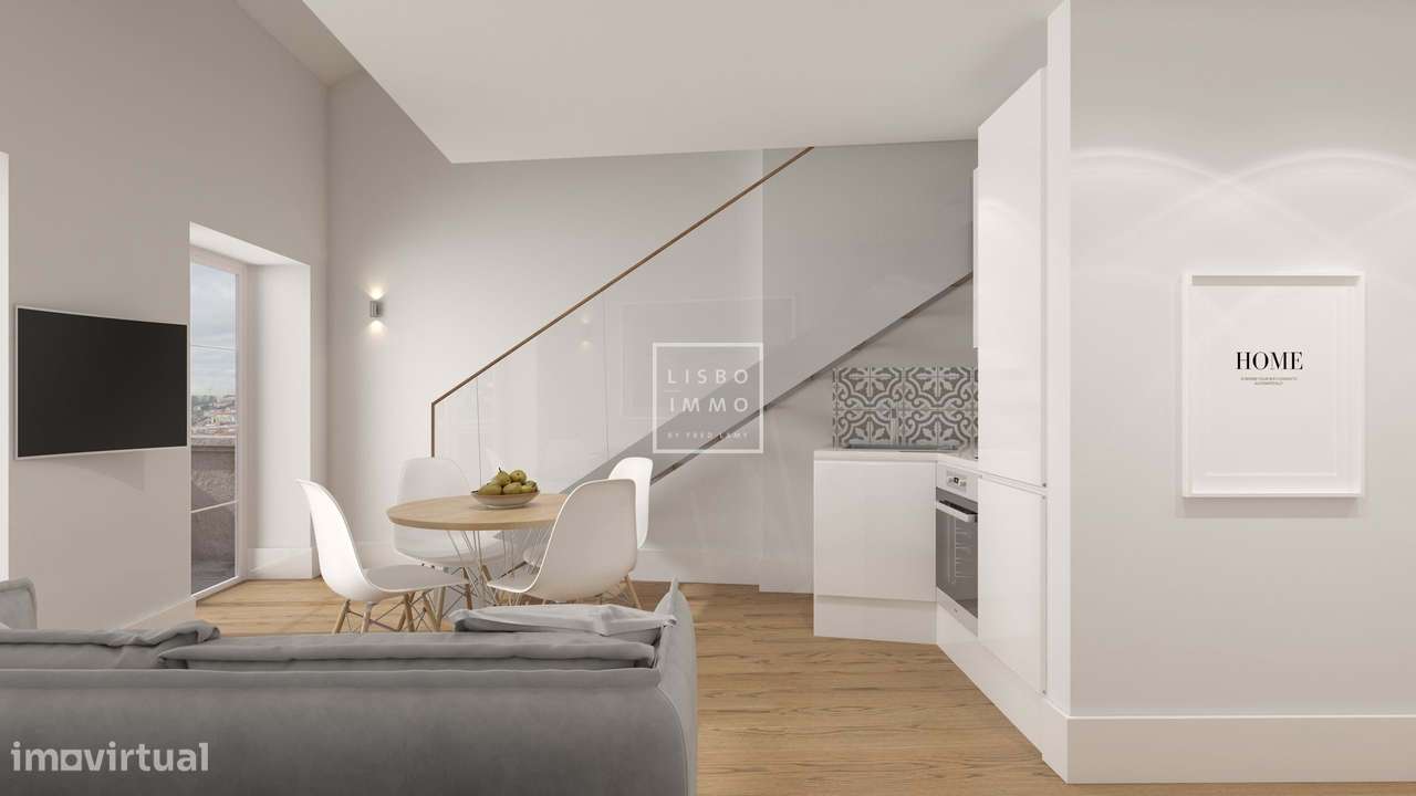 Apartamento Loft, 54,02m2, terraço 48,53m2, completamente reformado, c-24