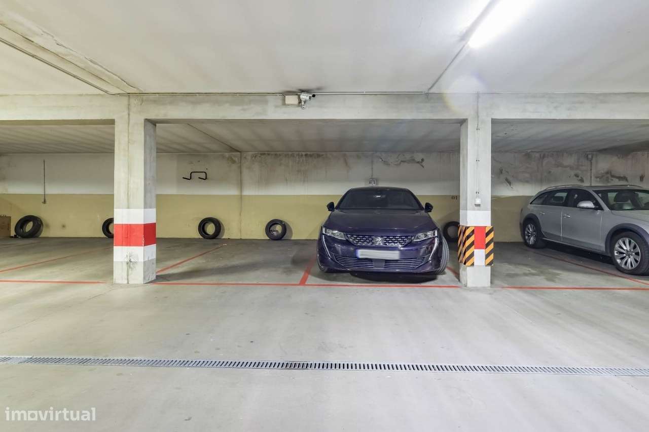 T3 Duplex com 60 m² de Sala | Varandas | Boavista | Porto-24