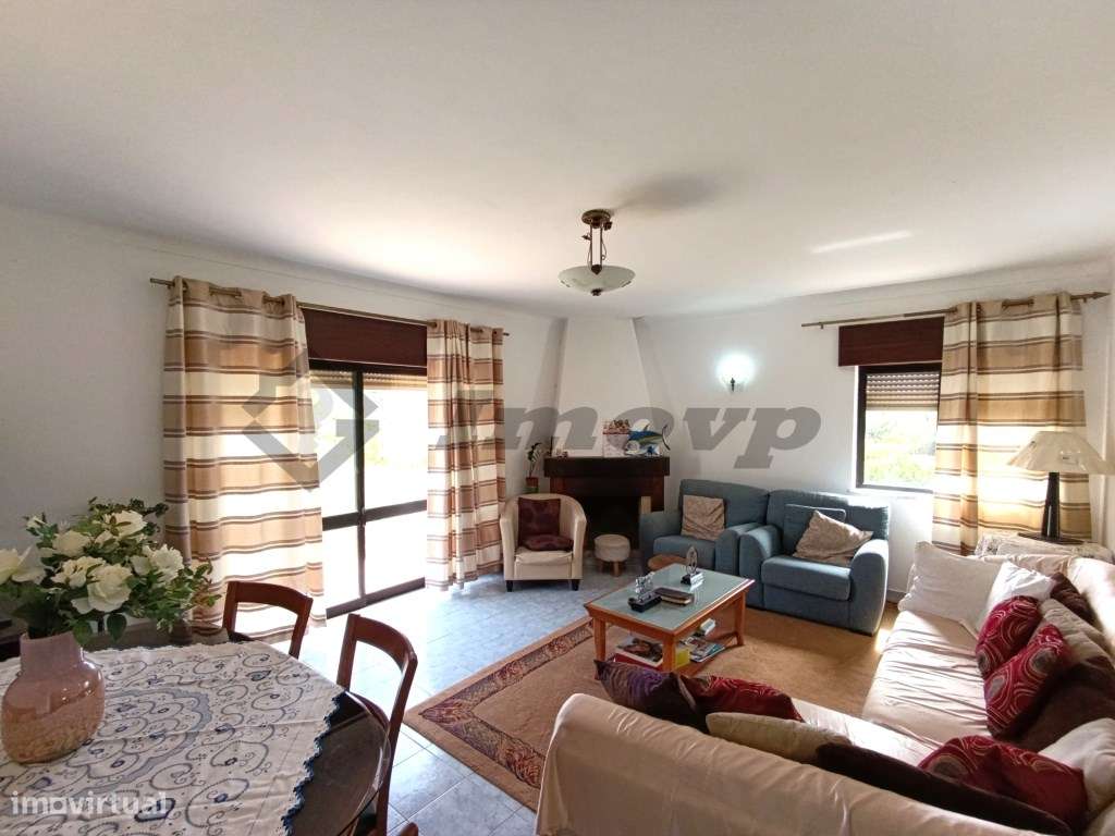 Moradia T3 com amplo terreno a 1,5 km da praia, Vila do Bispo-6