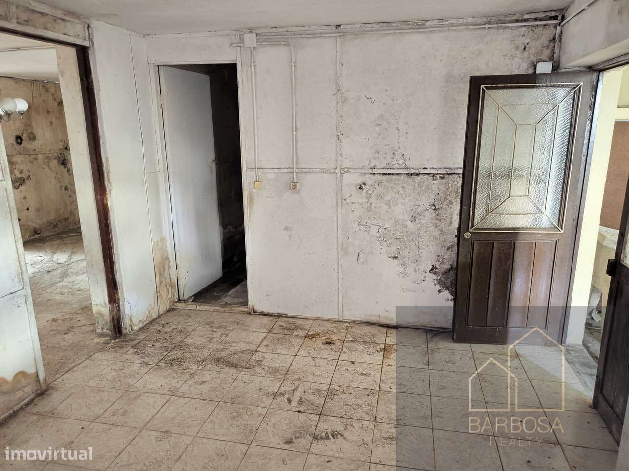 Apartamento T2 Semi-Cave  - Estação Ermesinde - Renovação - BARATO-14