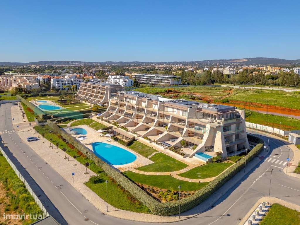 Apartamento com vista deslumbrante sobre o Golfe, no coração de Vil...-31