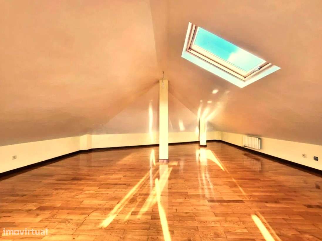 Andar de Moradia T3 c/ Terraço - Campanhã - Porto-11