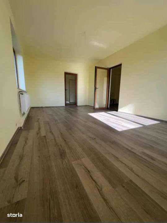 Spatiu/Comercial/Birouri/Cladire de inchiriat - 240 MP - P + 1, Husi, - Imagine principală: 3/8