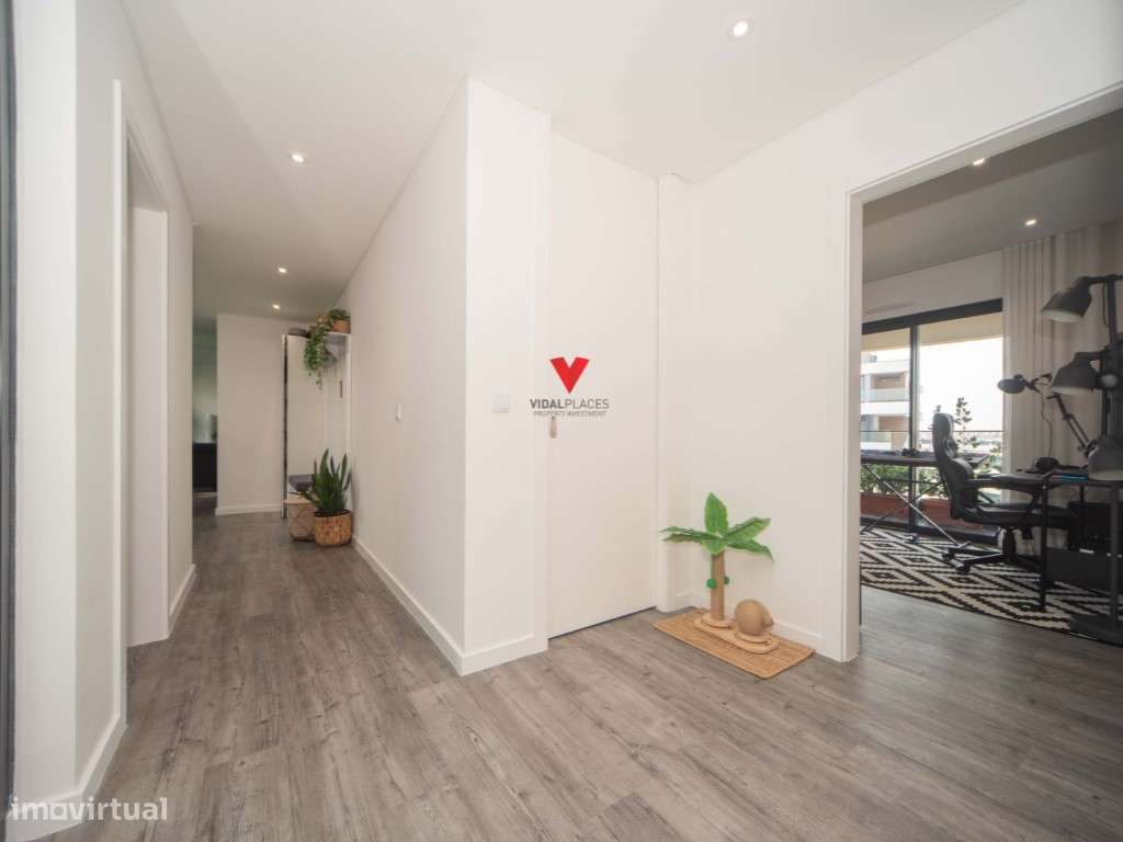 Penthouse T4 Exclusiva com Vista Rio | Terraço Privativo e Acabamen...-8