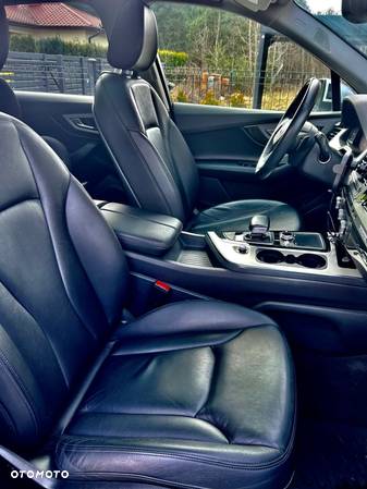 Audi Q7 3.0 TFSI Quattro Tiptronic - 16