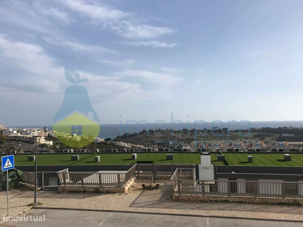 PRÉDIO COM RESTAURANTE/APARTAMENTOS T2 E T1 E MAGNÍFICA VISTA MAR/E... - Grande imagem: 2/10