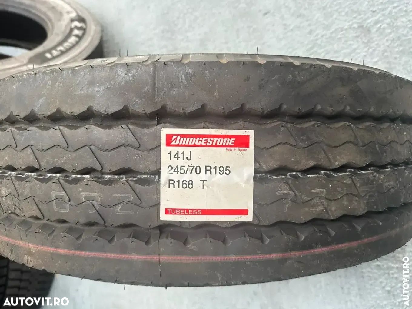 Anvelopa noua Bridgestone 245/70 R19.5 - 1