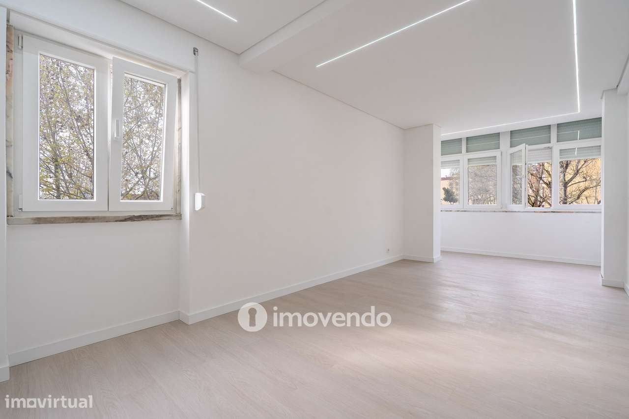 Apartamento T3 remodelado, com cozinha equipada, na Serra das Minas - Grande imagem: 2/43