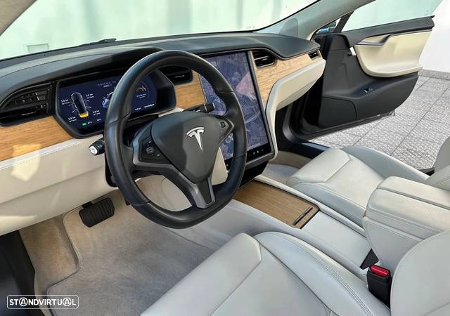 Tesla Model S 100D - 18