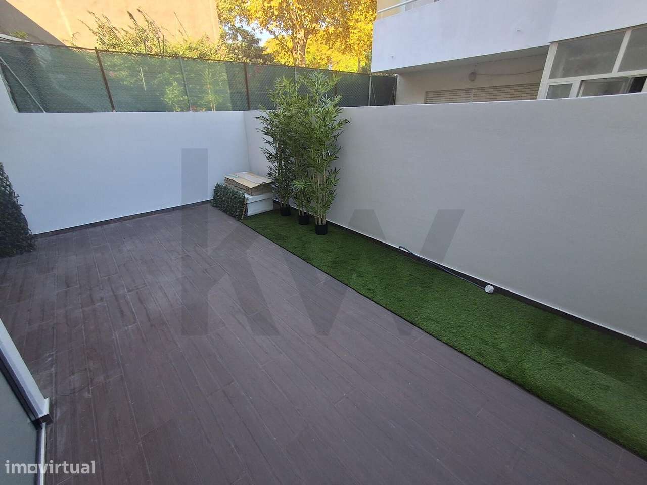 Na Foz, às praias da Luz e dos Ingleses, T2 c/ terraço e garagem. Reno - Grande imagem: 4/24