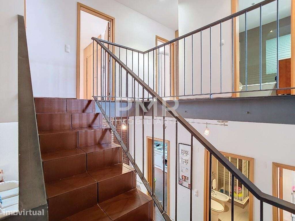 Moradia T4 em Santa Clara-6