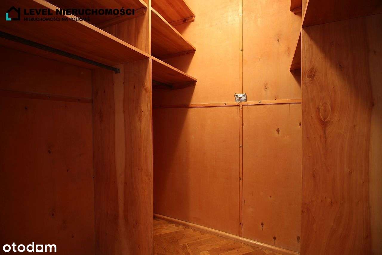 Dom w środku miasta-15