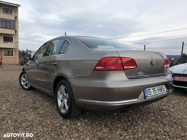 Volkswagen Passat 1.4 TSI BlueMotion Technology Highline - 16