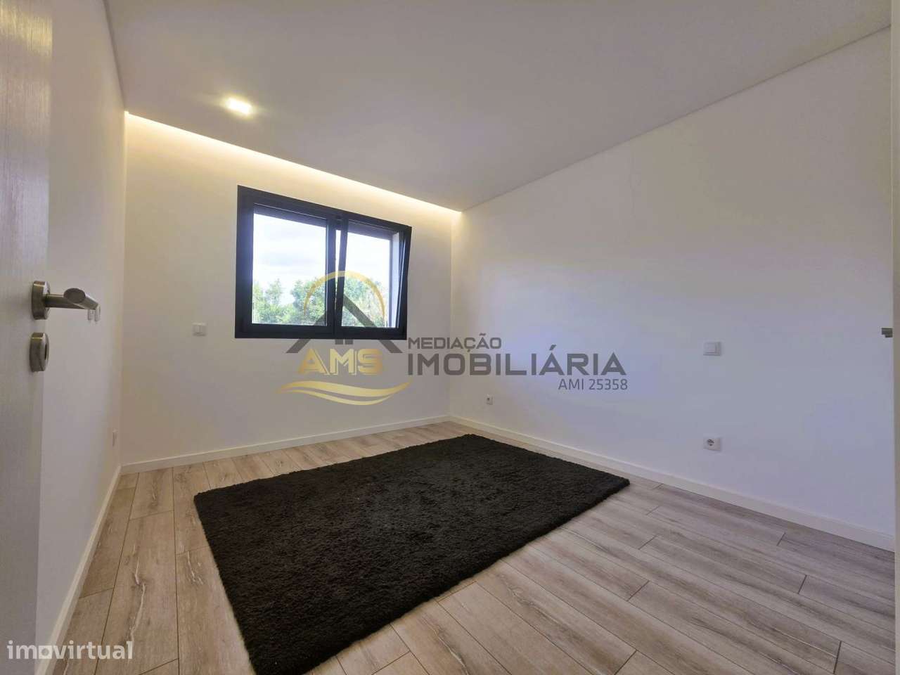 APARTAMENTO T3 COM TERRAÇO DE 186M²-33