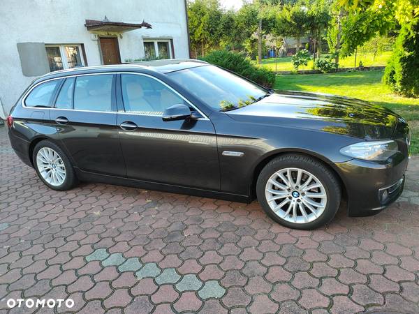 BMW Seria 5 520d Luxury Line sport - 32