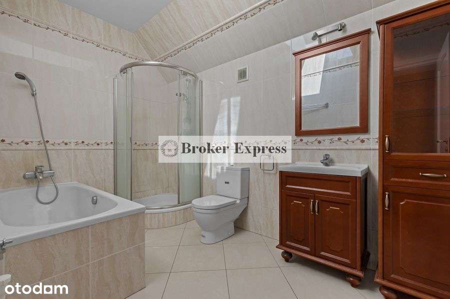 Dom w Konstancinie - Jeziornej!-13