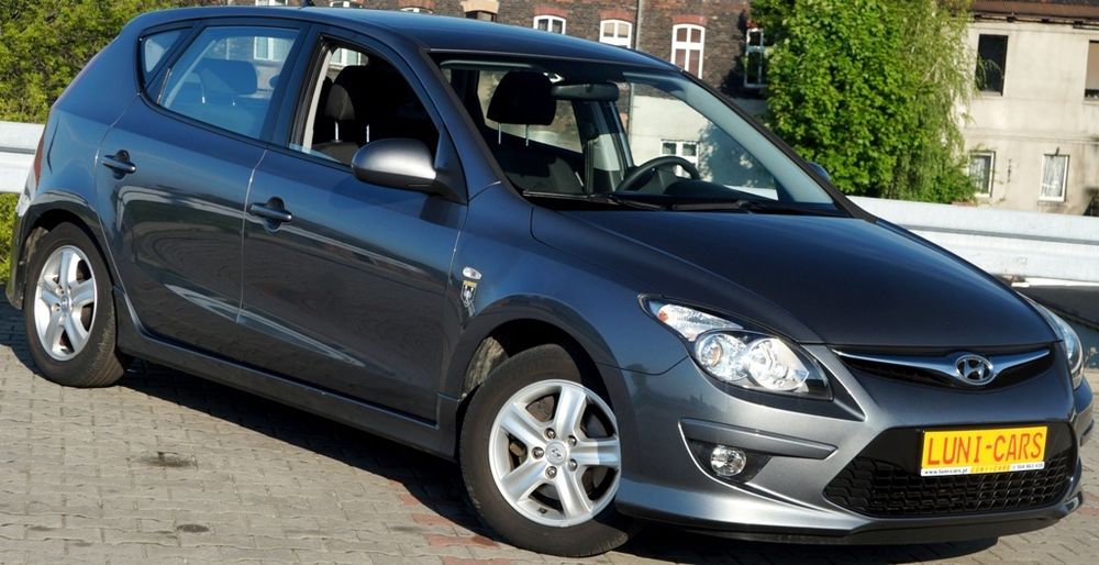 Hyundai i30 I (2007-2012) 1.4 Base 2012