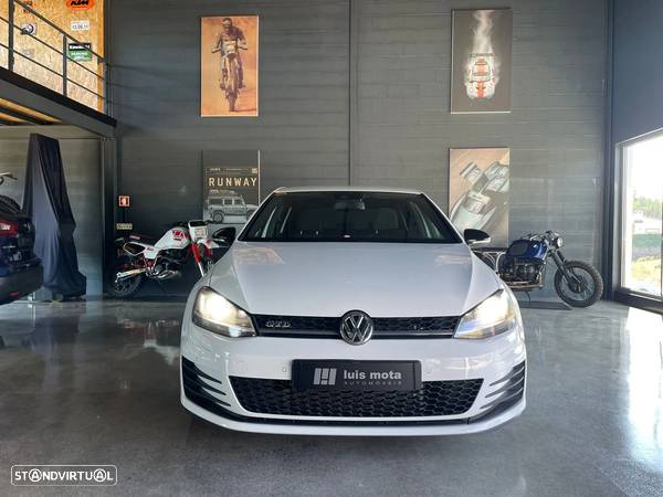 VW Golf 2.0 TDI GTD DSG - 1