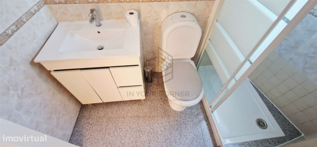 Apartamento T2 Venda em São Vicente,Lisboa-5